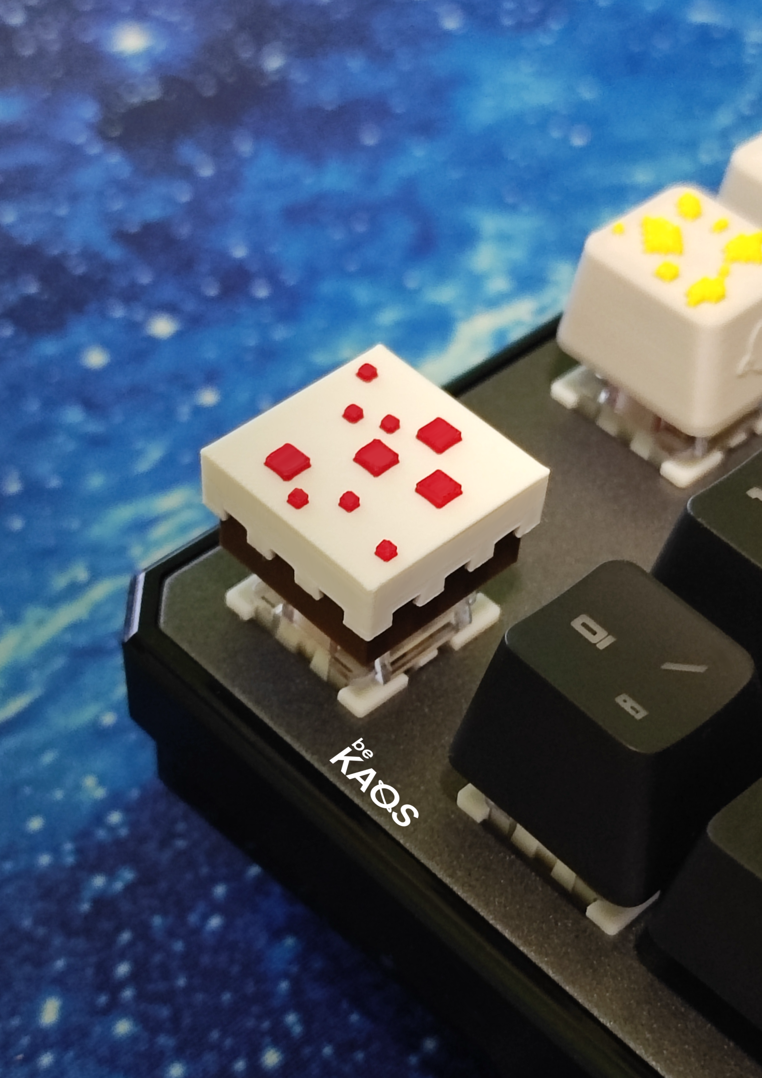 Pixel Cake Keycap image 1